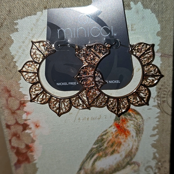 Minicci Jewelry - Rose tone mandala style earrings J11